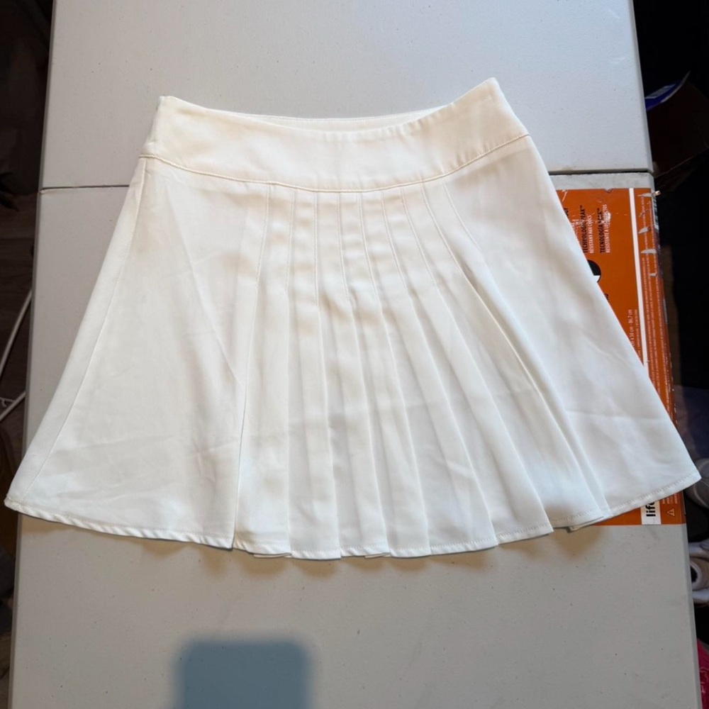 Elegant White maxi Skirt